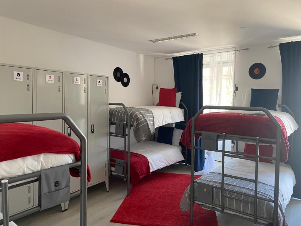 5 Senses Hostel Сетубал Екстериор снимка